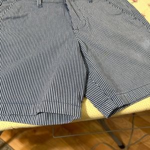 Hollister blue striped shorts with belt loops. Has two front side pockets.